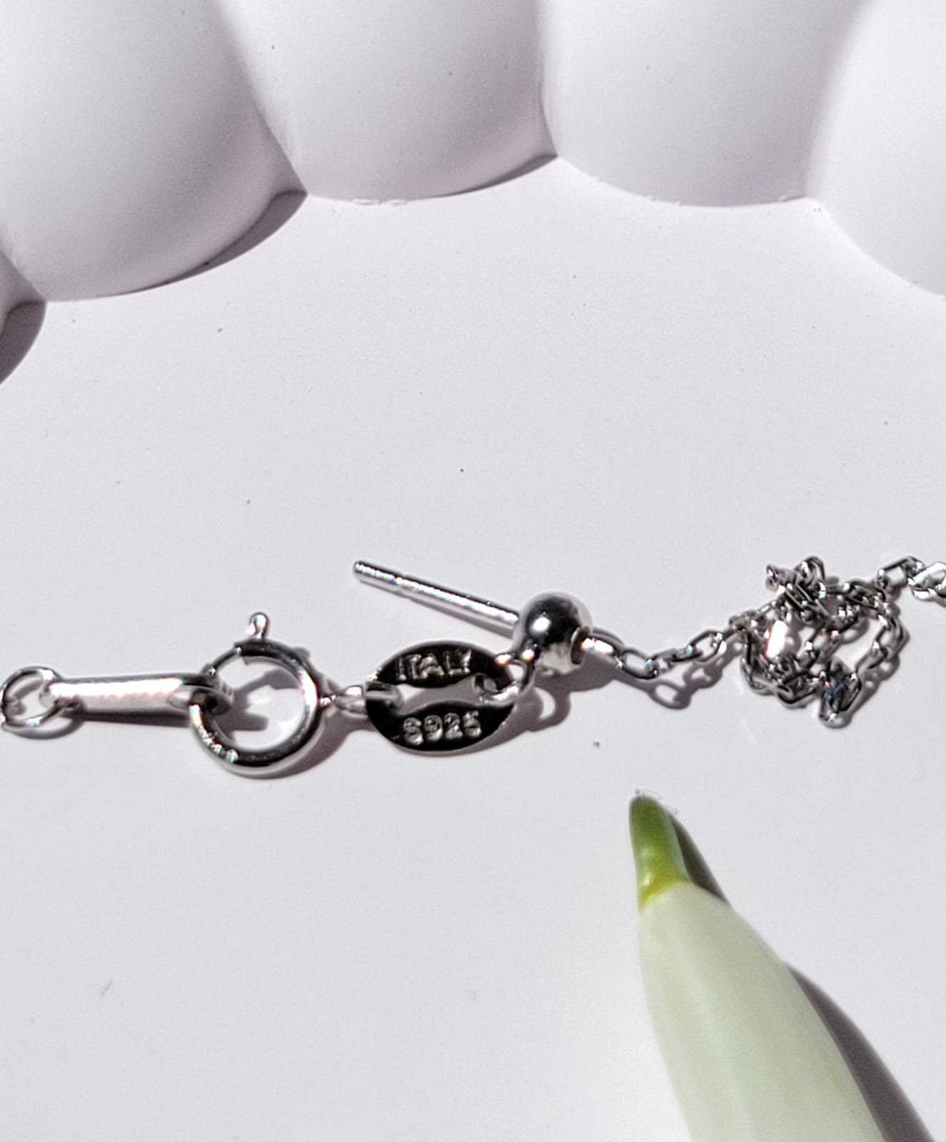 Collar con Flor en Relieve - Imagen 3