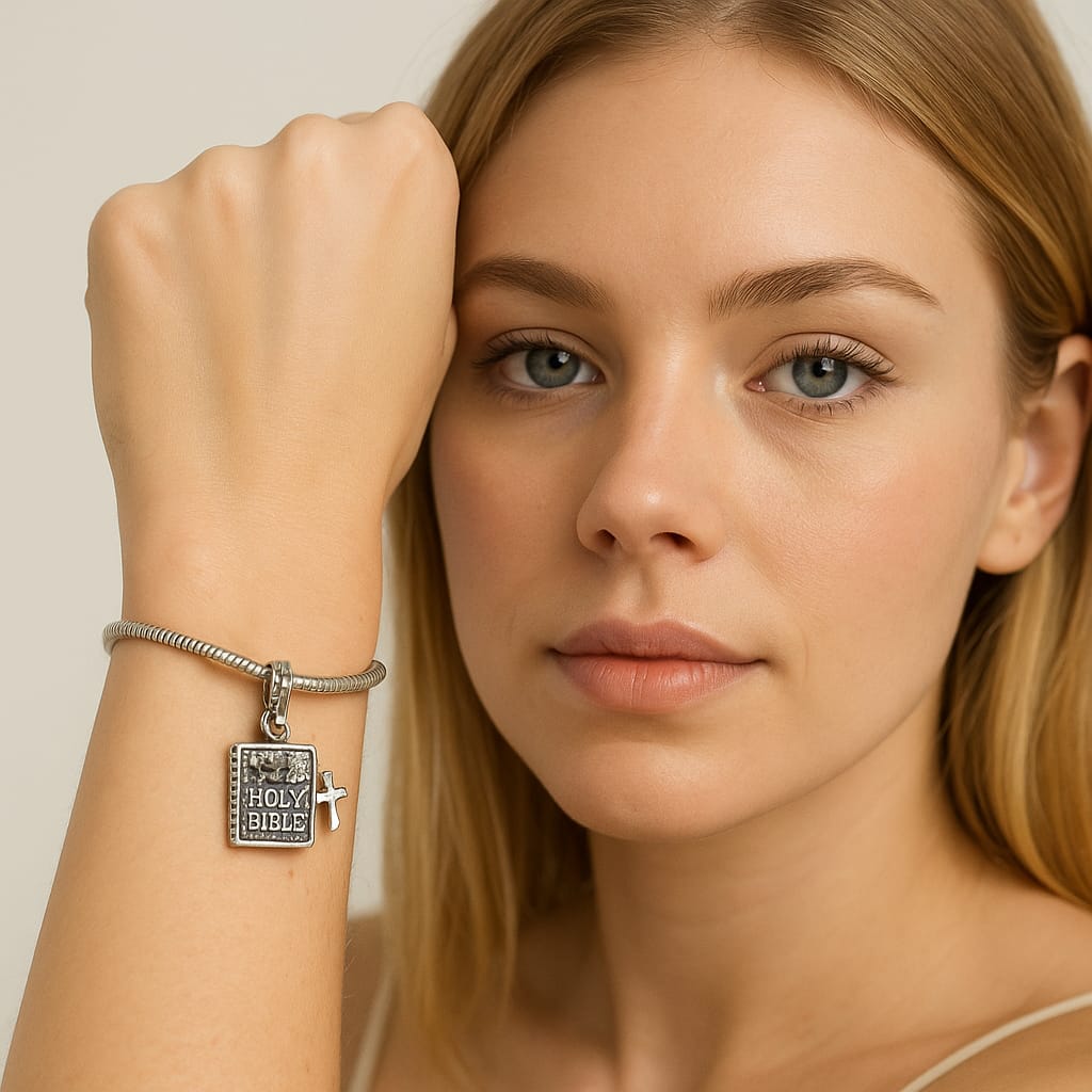 Ángel con Biblia y Cruz - Imagen 2